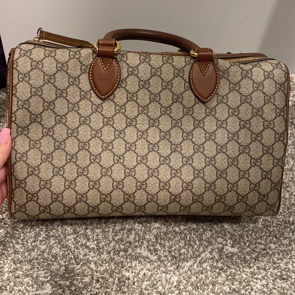 Absolutely stunning and lightly used Gucci “GG Boston monogram embroidered bag! - Picture 5 of 5